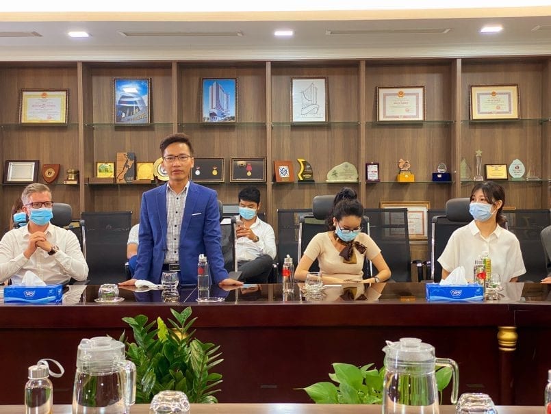 IFK ủng hộ sinh viên trước dịch NCovid 19