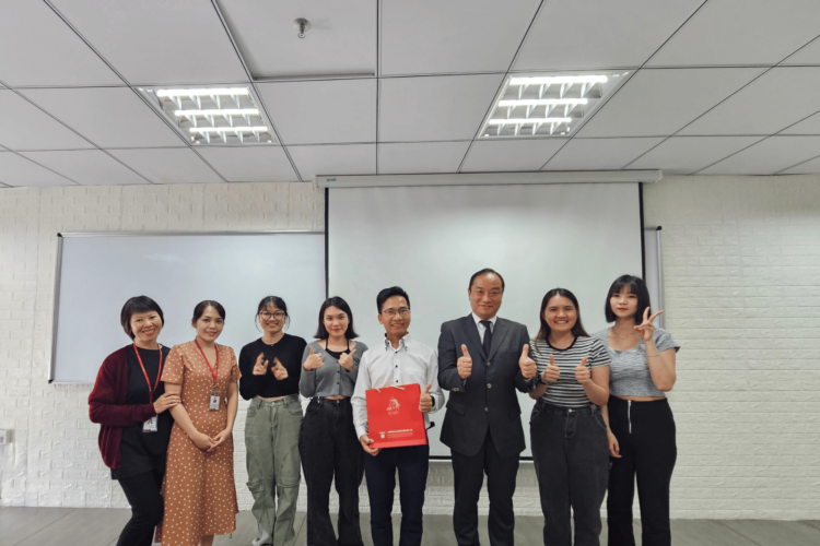 Đối tác Nhật Bản và IFK đến thăm và làm việc tại trường Đại Học Hồng Bàng | IFK