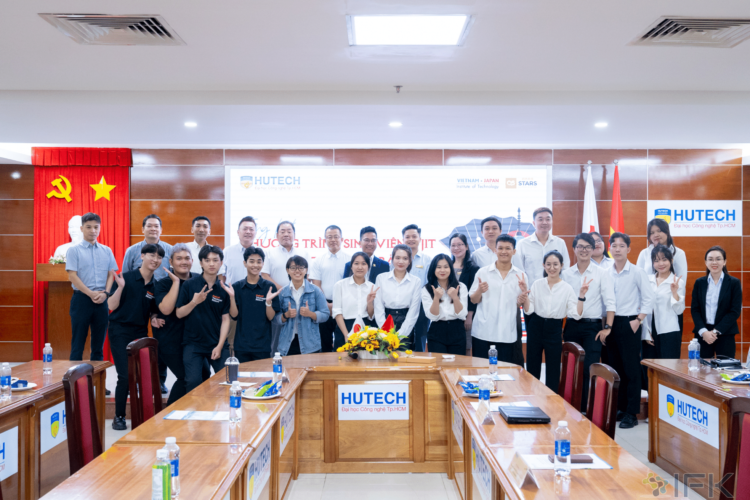 IFK tham gia Lễ tổng kết chương trình sinh viên thực tập của VJIT thuộc Trường ĐH Công Nghệ | Du Học Nhật Bản - IFK