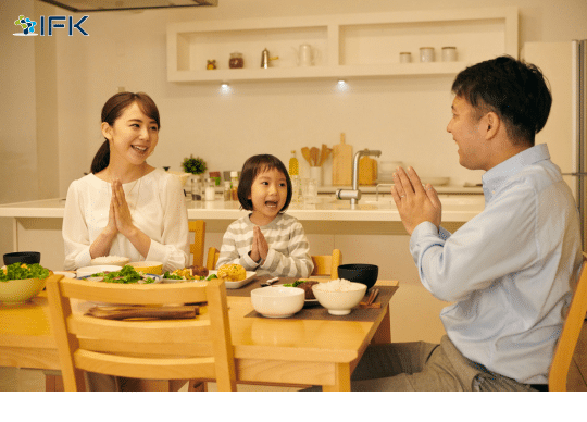 thể hiện sự biết ơn với thiên nhiên người nấu và cả cộng đồng