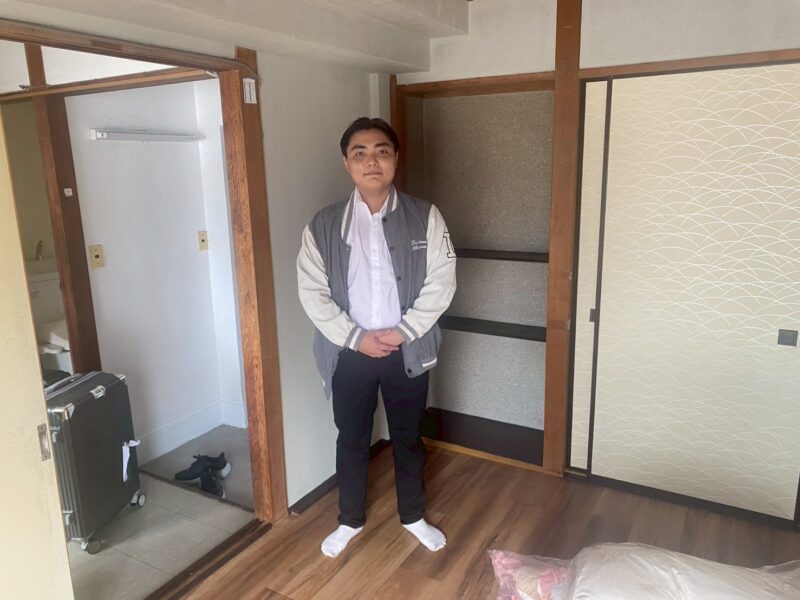 Hai sinh vien HUTECH UEF internship tai Nhat v6